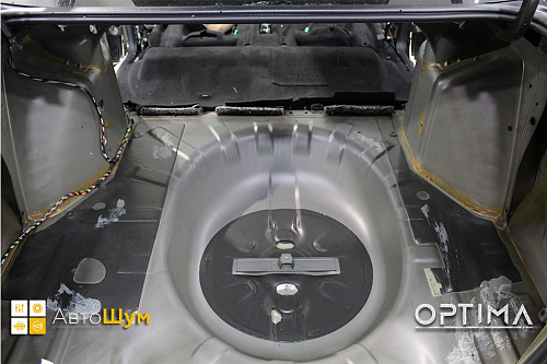 Штатная виброизоляция в багажнике Датсун Он До