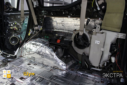 Виброизоляция арок  Тойоты Ленд Крузер Прадо 120