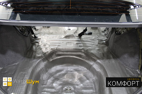 Шумоизоляция багажника Тойоты Короллы.