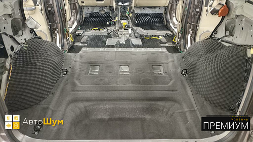 Шумоизоляция пола Сузуки Гранд Витары