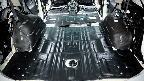 Шумоизоляция багажника Мицубиси Монтеро