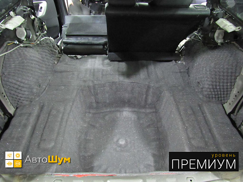 Шумоизоляция багажника Субару ХВ.