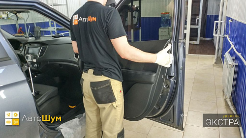 Снимаем дверную обшивку Хендай Крета