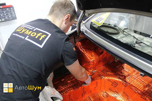 Клеим виброизоляцию в багажник Хендай Элантра