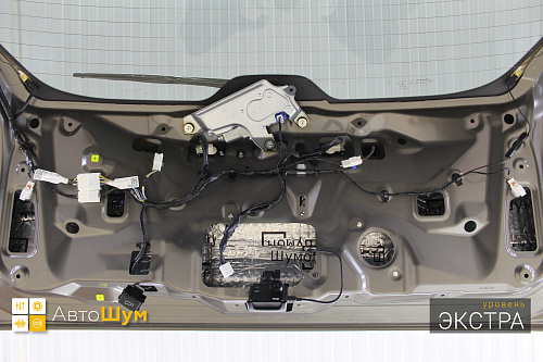 Виброизоляция крышки багажника Субару Форестер