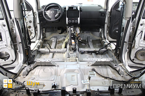 Штатная шумоизоляция днища Ниссан Х-Трейл Т31