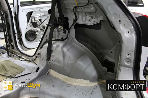 Заводская виброизоляция на арках Киа Спортейдж