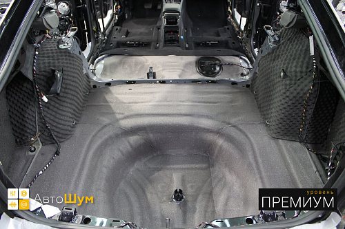 Шумоизоляция багажника Шкода Октавия