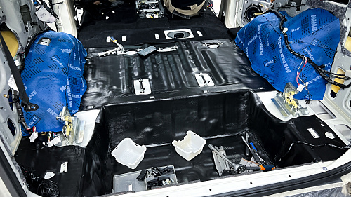 Звукоизоляция арок Митсубиси Паджеро