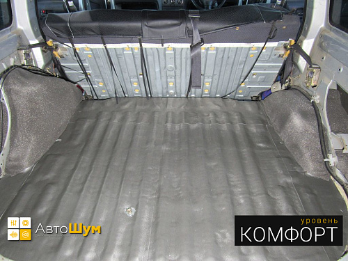 Шумоизоляция багажника Тойоты Пробокс.