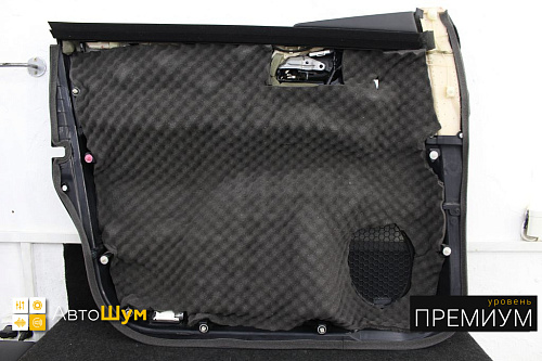 Шумоизоляция дверной обшивки Лексус ЛХ 570