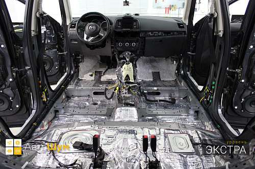 Виброизоляция днища Мазды СХ5