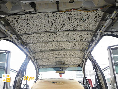 Готовый второй слой шумоизоляции крыши Тойота Аурис
