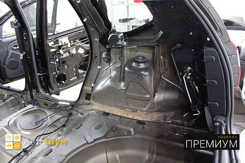 Штатная шумоизоляция арок Ниссан Террано