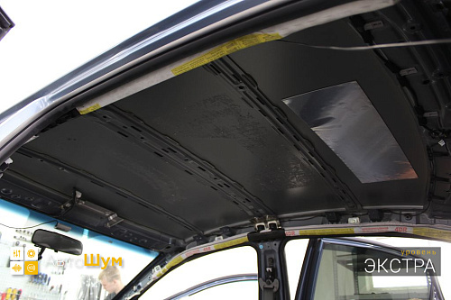 Демонтируем штатную шумоизоляцию крыши Киа Рио