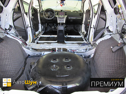 Шумоизоляция багажника Ниссан Мурано.
