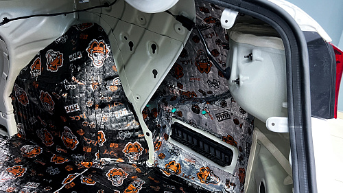 Виброизоляция арок Киа К3