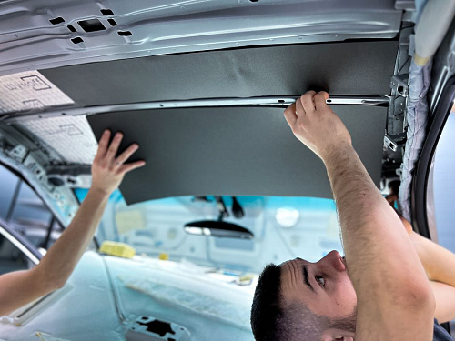 Шумоизоляция крыши Тойта Камри