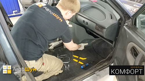 Разбираем салон ваз 2114.