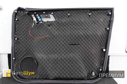 Шумоизоляция дверной обшивки Джили Эмгранд