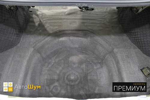 шумоизоляция багажника Тойоты Королла Е150