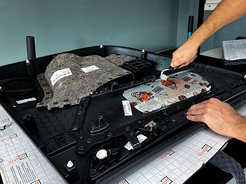 Виброизоляция дверной обшивки Шкода Кодиак