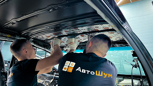 Штатная шумоизоляция крыши Тойота Камри 40