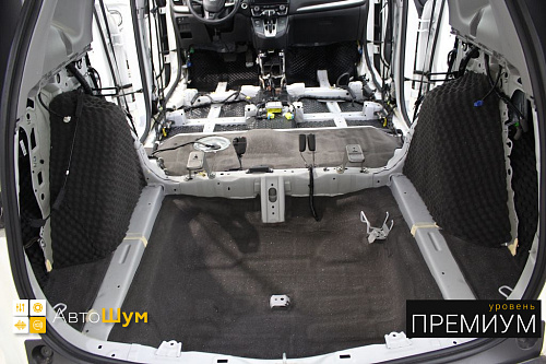 Шумоизоляция багажника Хонды Ср-В