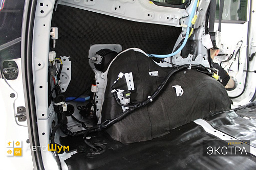 Клеим Practik Finish на арки  Тойоты Ленд Крузер Прадо 150