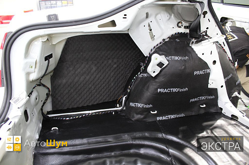 Звукоизоляция арок Шкоды Октавии