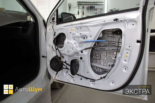 Виброизоляция дверей Киа Рио ФБ