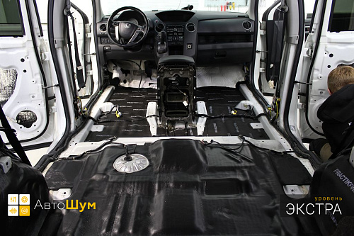 Звукоизоляция днища Хонды Пилот