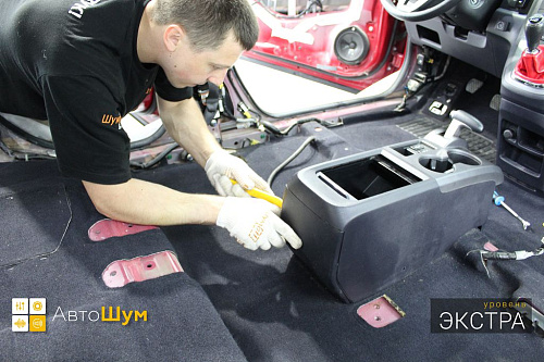 Разбираем салон Хонды ЦРВ