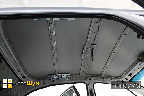 Демонтаж штатной шумоизоляции крыши Джили Эмгранд