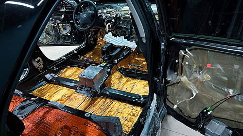 Виброизоляция пола Тойота Камри 40