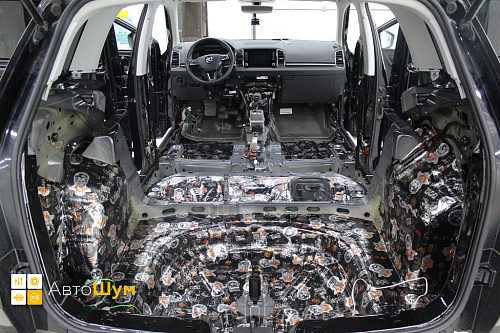 Виброизоляция багажника Шкода Карок