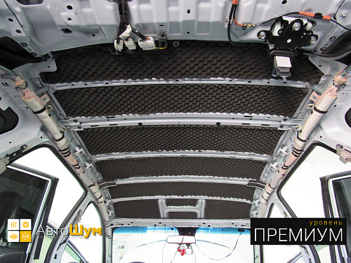 Шумоизоляция крыши Ниссан Мурано.
