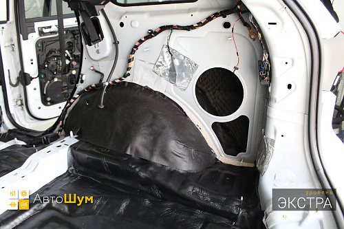 Звукоизоляция арок Джип Гранд Чероки