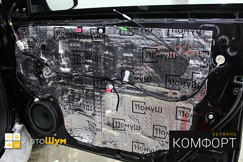 Шумоизоляция дверей Тойоты Короллы.