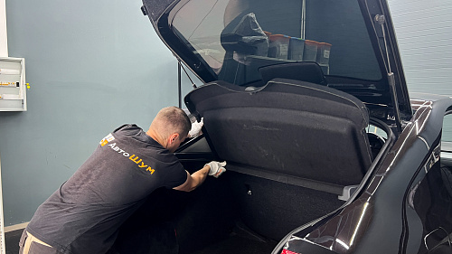 Разбор багажника Шкода Рапид