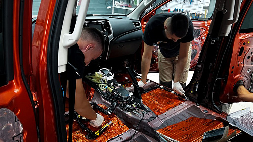 Виброизоляция пола Митсубиси Л200