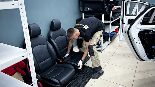 Разбор салона Киа К3