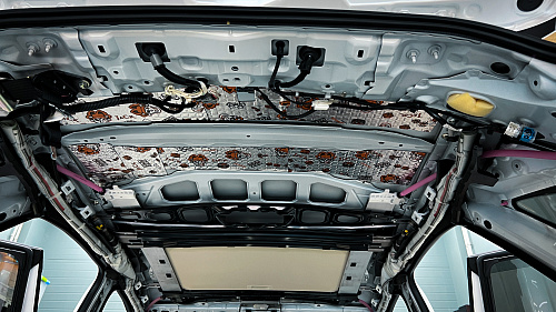 Виброизоляция крыши Лексус НХ