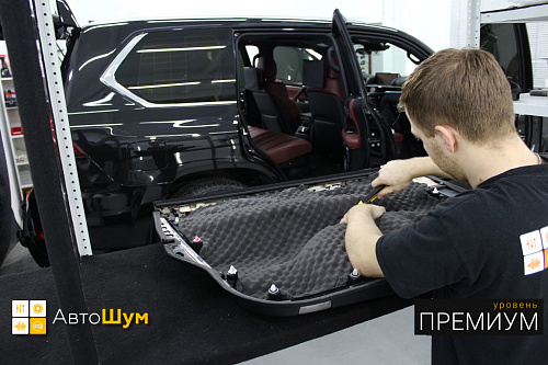 Клеим дверную обшивку Лексус ЛХ 570