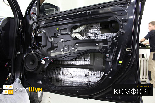 Виброизоляция дверей Митсубиси Аутлендер XL.