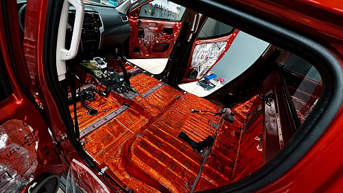 Виброизоляция пола Митсубиси Л200