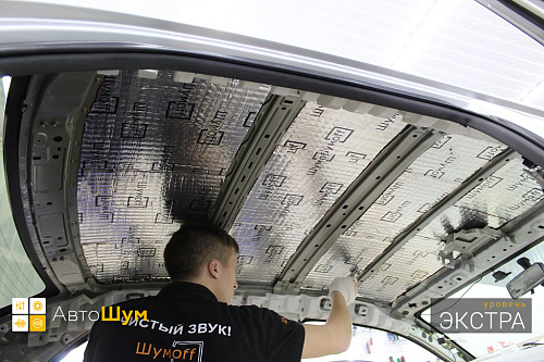 Клеим виброизоляцию на крышу Тойота Королла E150