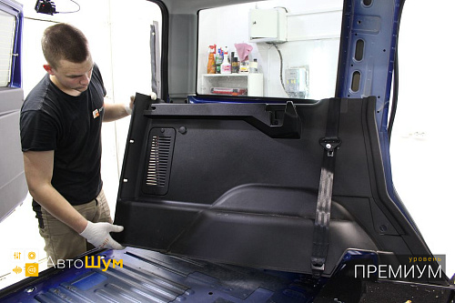 Разбираем багажник УАЗ Патриот