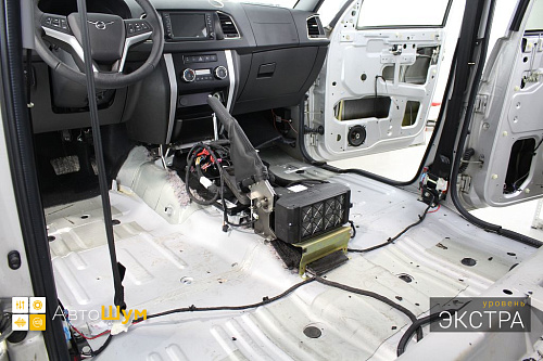 Штатная шумоизоляция пола УАЗ Патриот