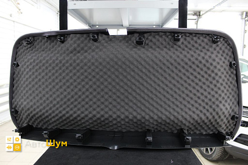 Шумоизоляция крышки багажника Шкода Карок